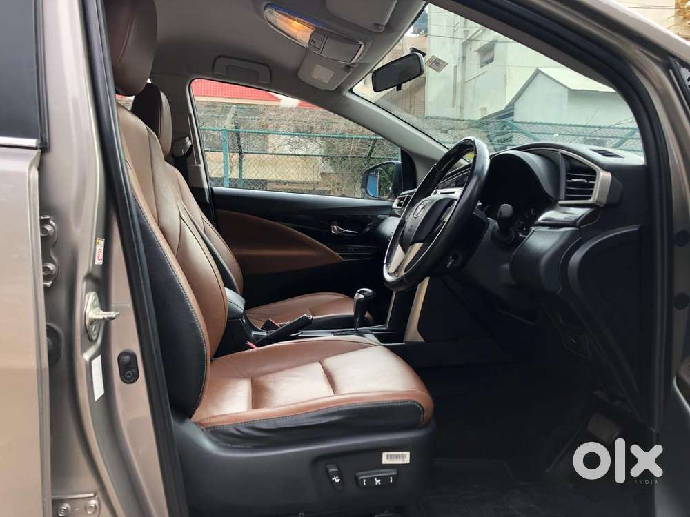 Toyota Innova Crysta 2.8z Automatic, 2017, Diesel