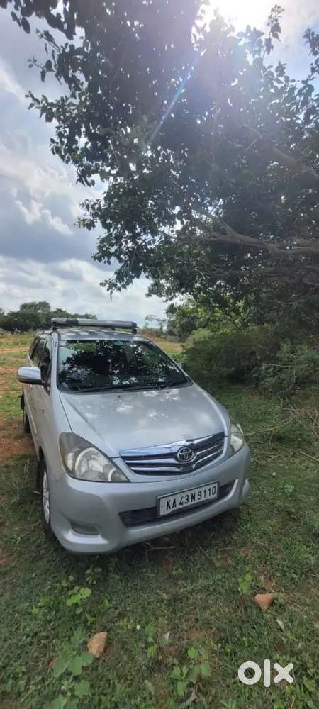 Toyota Innova 2.0 Vx 2010