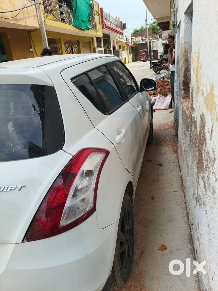 Maruti Suzuki Swift 2012 Diesel 80000 Km Driven