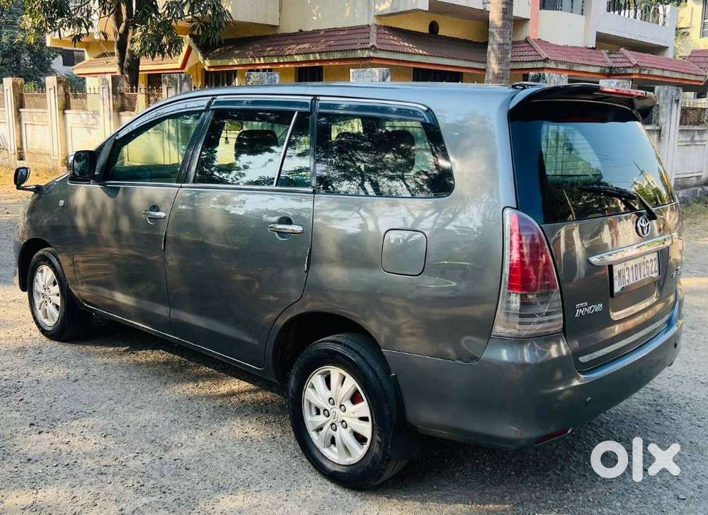 Toyota Innova 2.0 V, 2011, Diesel