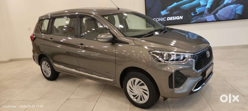 Toyota Rumion S Cng, 2025, Cng & Hybrids