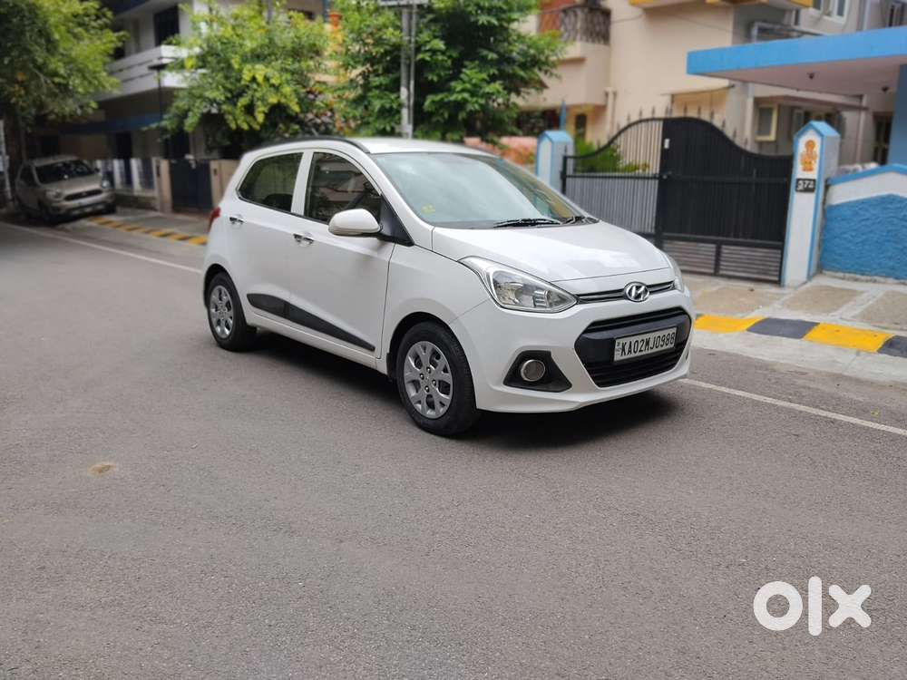 Hyundai Grand I10 Sportz, 2013, Petrol