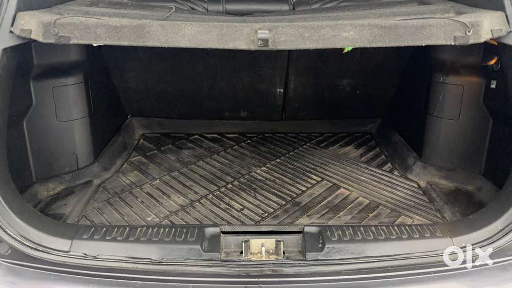 Maruti Suzuki Vitara Brezza 1.5 Zxi, 2022, Petrol