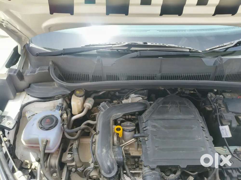 Skoda Kushaq Signature 1.0l Tsi Mt 2025 In Like Showroom Condition