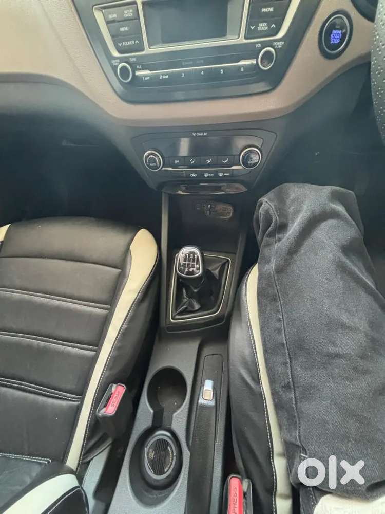 Hyundai Elite I20 2015 Diesel 80000 Km Driven
