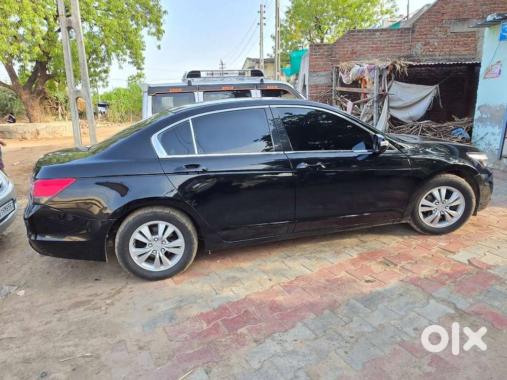 Honda Accord 2011 Petrol Well Maintained