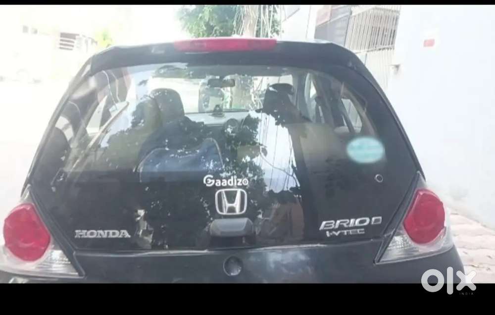 Direct Owner Honda Brio Petrol Mt 2013 Cng Outside Fitted