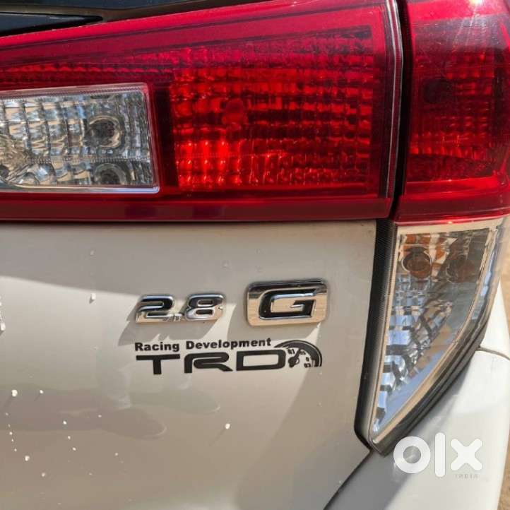 Toyota Innova Crysta 2.8 Gx At 7 Str, 2017, Diesel