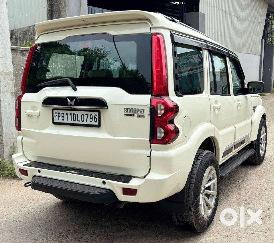 Mahindra Scorpio Classic, 2025, Diesel