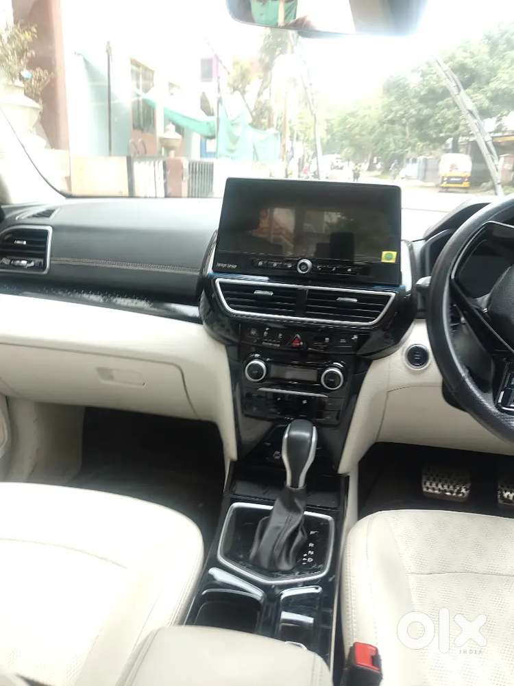 Mahindra Xuv 3xo 2025
