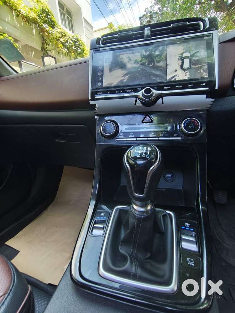 Hyundai Alcazar Signature, 2021, Petrol