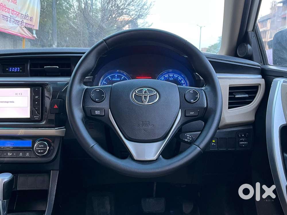Toyota Corolla Altis 2013-2017 Vl At, 2015, Petrol