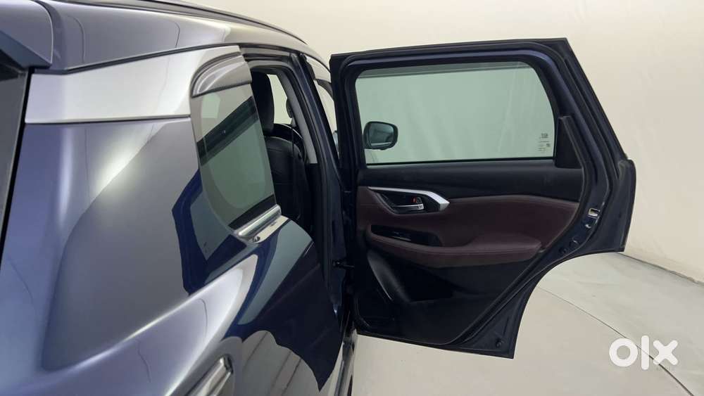 Maruti Suzuki Grand Vitara 1.5 Alpha Smart Hybrid At, 2022, Petrol