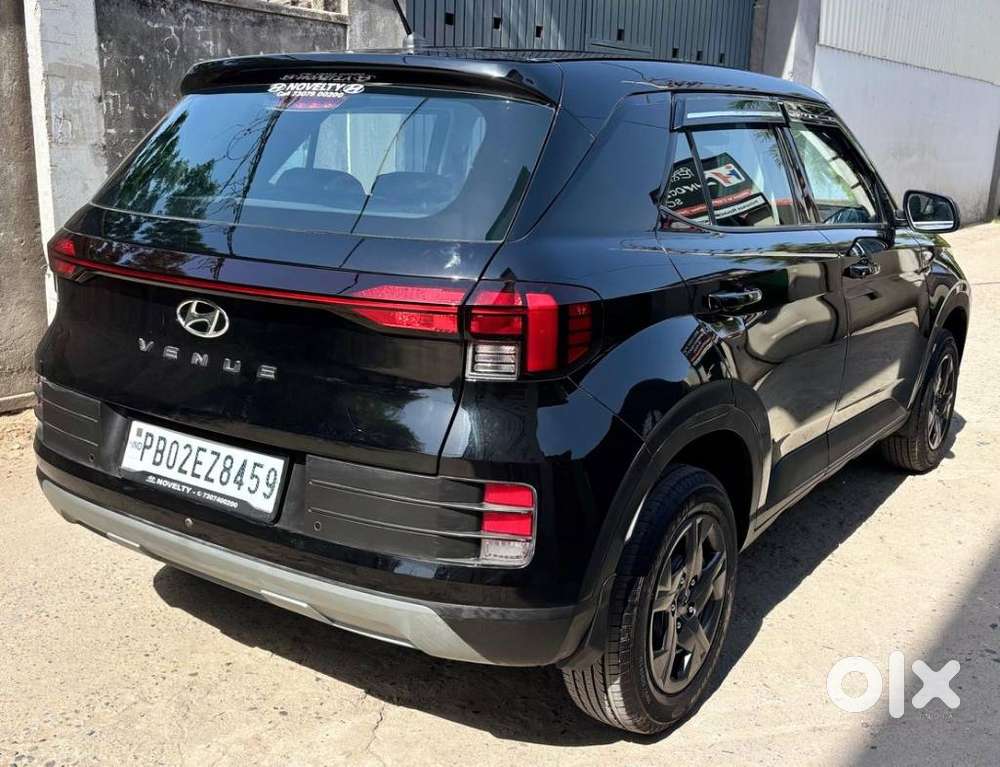 Hyundai Venue, 2024, Petrol