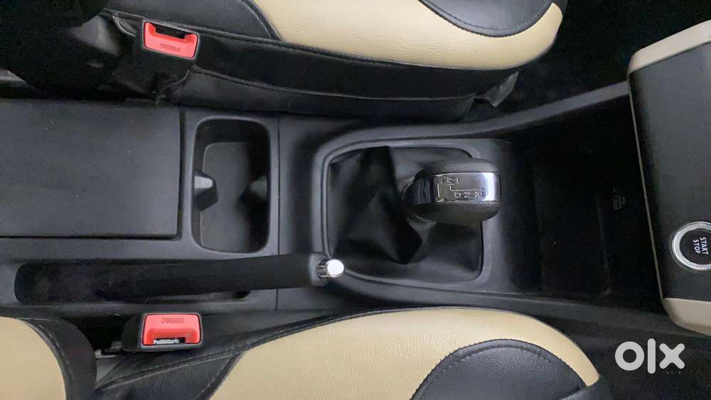 Renault Triber Rxz Easy-r Amt, 2023, Petrol