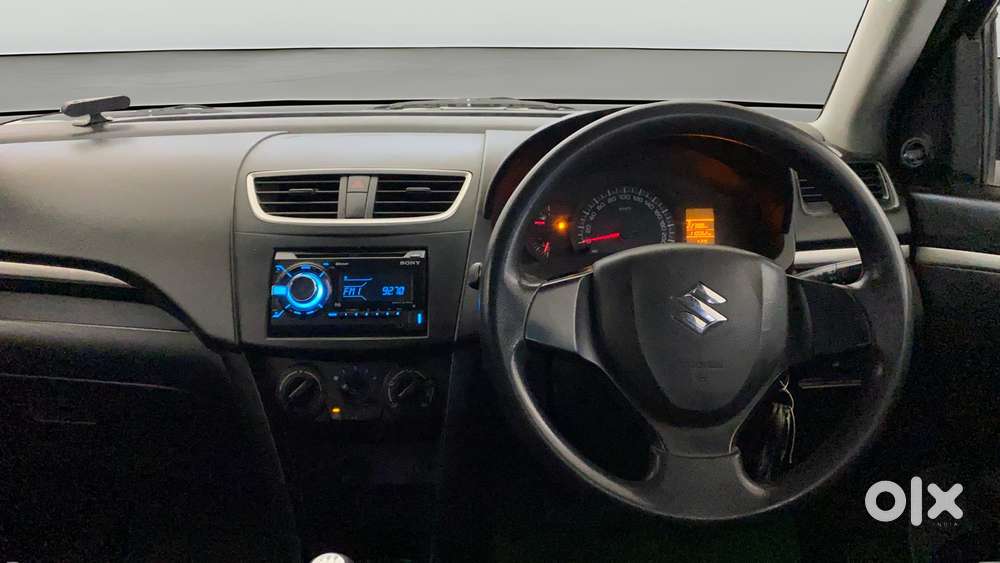 Maruti Suzuki Swift 1.2 Lxi (o), 2017, Petrol