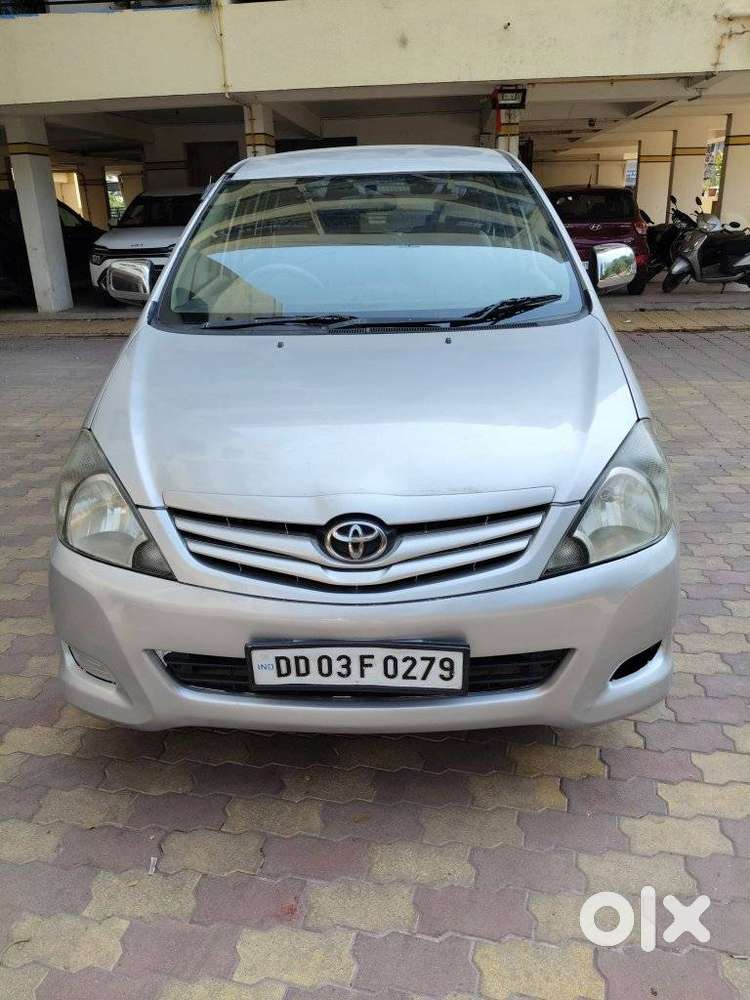 Toyota Innova 2.5 G (diesel) 8 Seater, 2009, Diesel