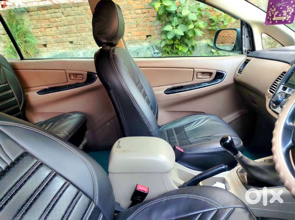 Toyota Innova 2.5 Z Diesel 7 Seater, 2015, Diesel