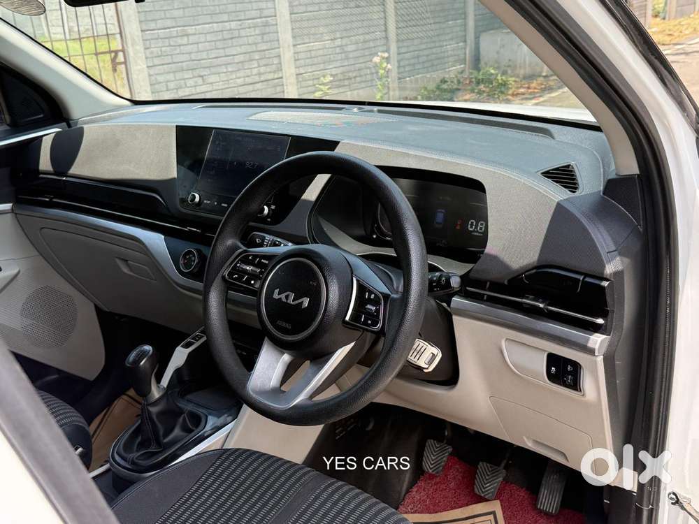 Kia Carens 1.4 Prestige 7 Str, 2023, Petrol