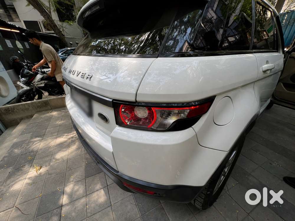Range Rover Evoque Sd4 &ndash; Fuji White  2014  Excellent Condition