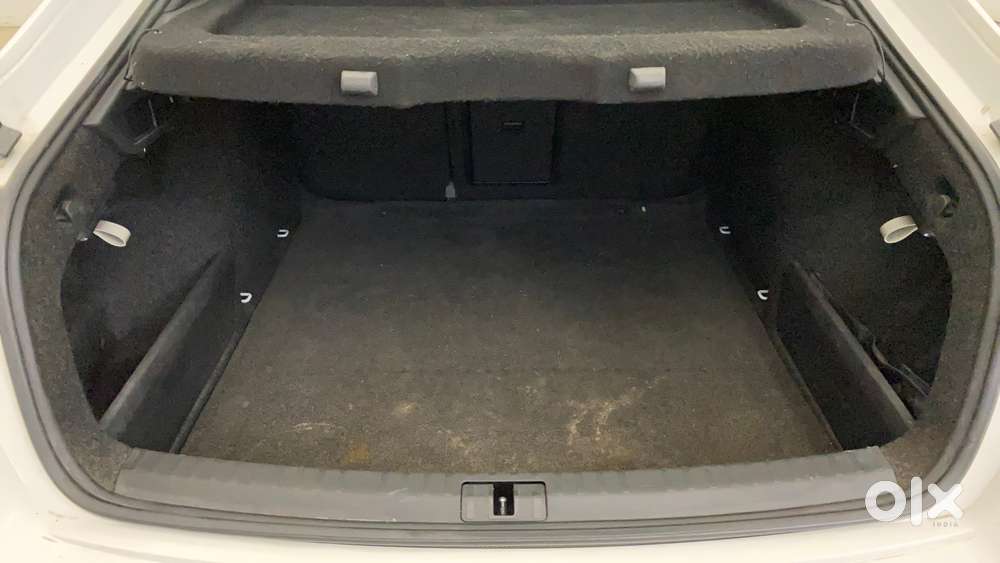 Skoda Octavia 2.0 Style Tsi At, 2022, Petrol