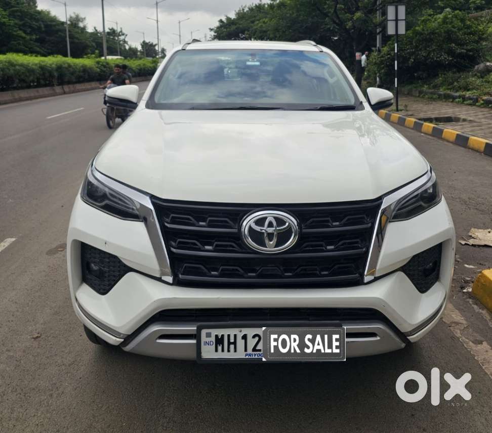 Toyota Fortuner 4x2 At 2.7 Petrol, 2022, Petrol