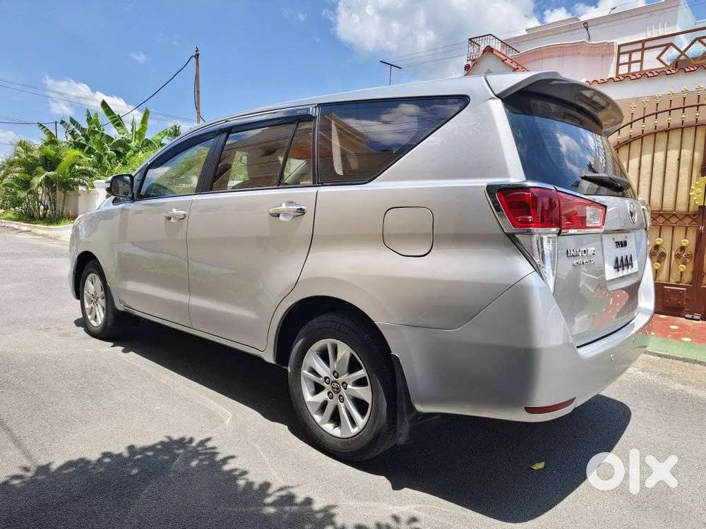 Toyota Innova Crysta 2.4 G Plus Mt, 2017, Diesel