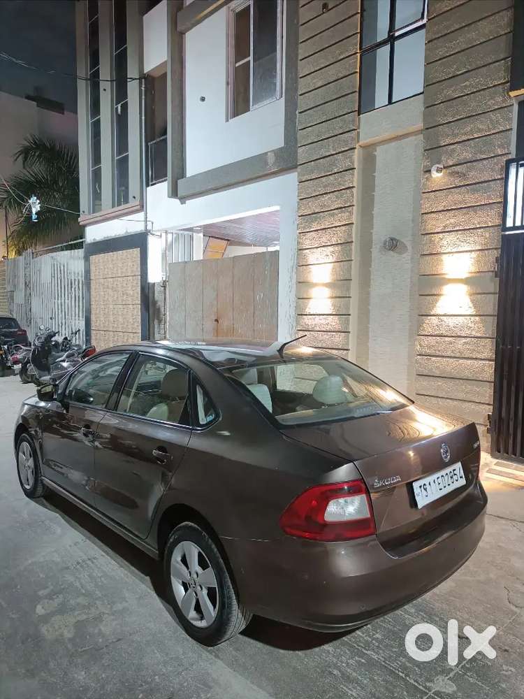Skoda Rapid Automatic 2015