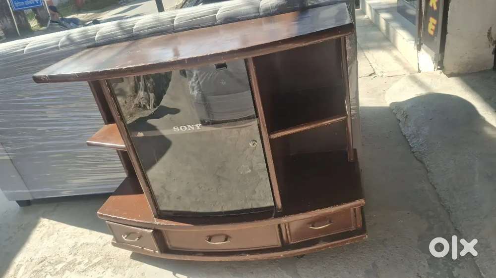 Tv unit woden used