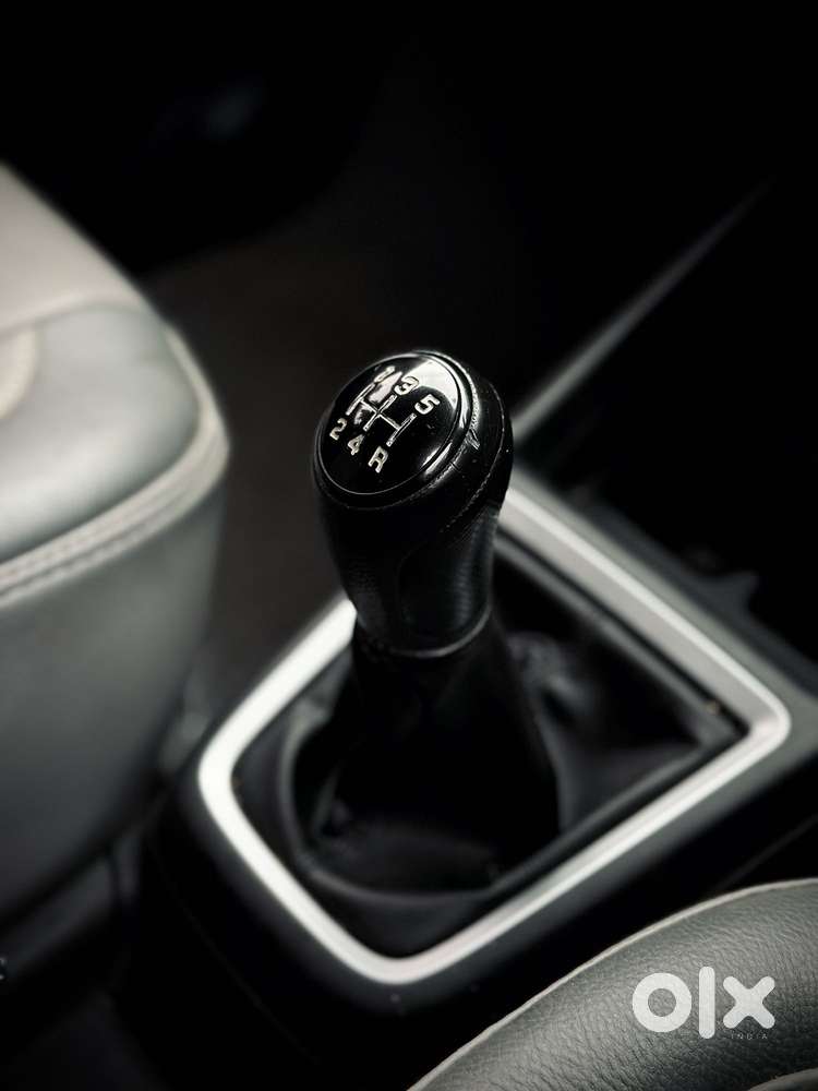 Maruti Suzuki Swift Vvt Vxi, 2021, Petrol