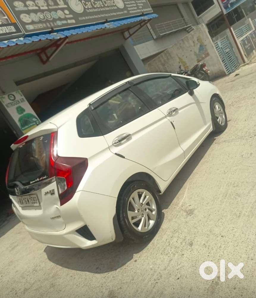 Honda Jazz Diesel Manual 2015 Km Driven