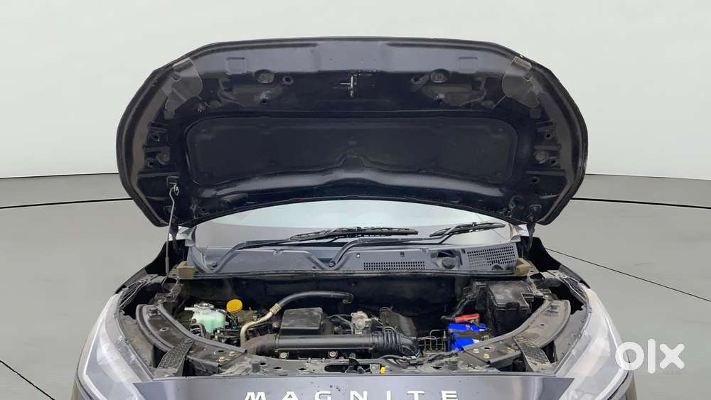 Nissan Magnite 1.0 Xv, 2022, Petrol