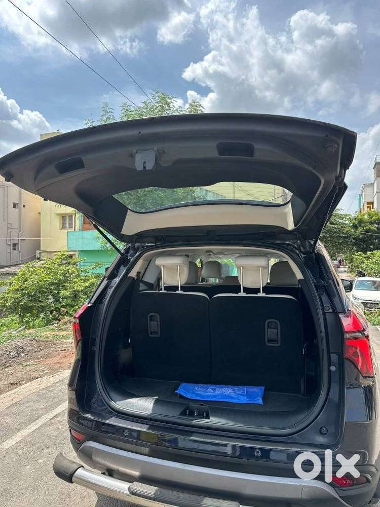 Mahindra Xuv700 2.2 Ax 7 Diesel At Str, 2023, Diesel