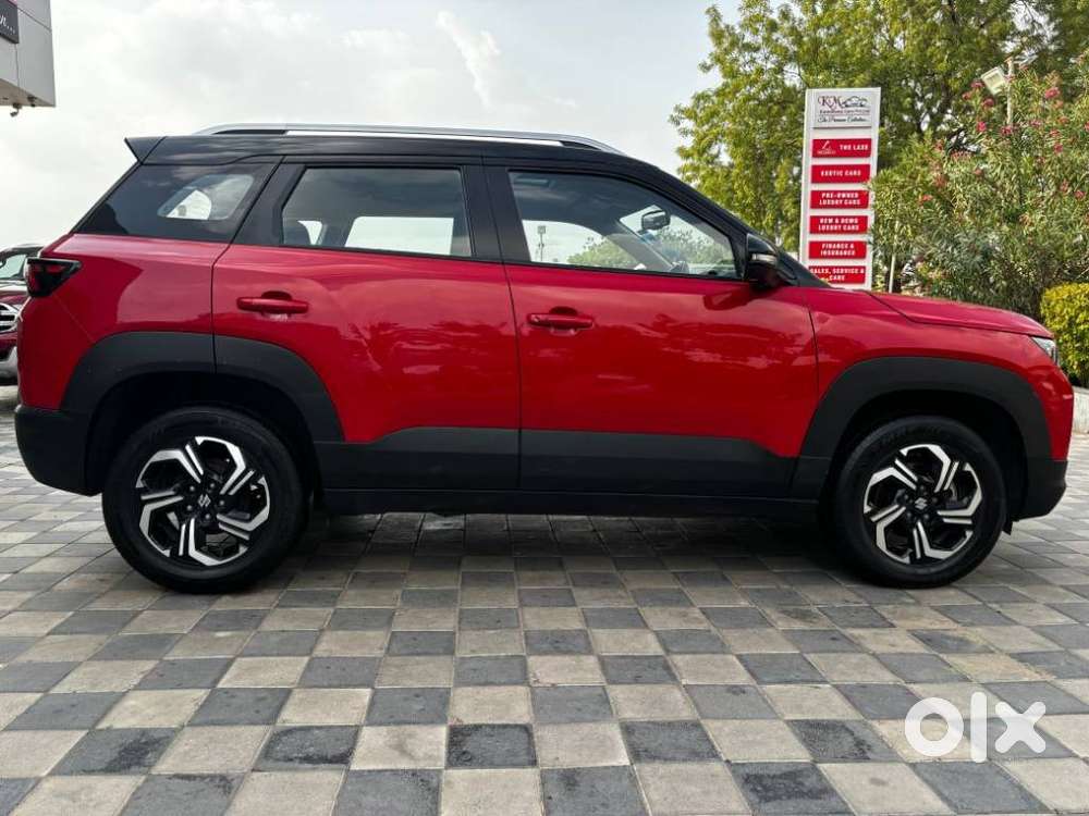 Maruti Suzuki Brezza 1.5 Zxi At Smart Hybrid Dual Tone, 2022, Petrol