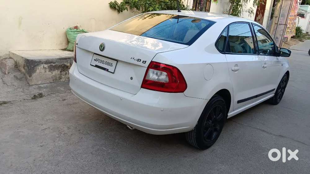 Skoda Rapid Ambition 2013 Diesel