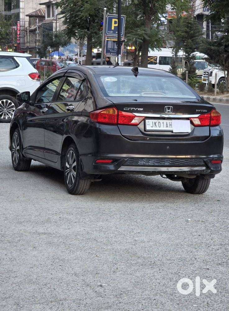 Honda City I-vtec V, 2018, Petrol