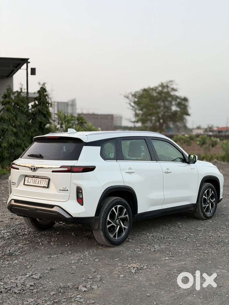 Toyota Urban Cruiser Hyryder 1.5 V Hybrid, 2023, Petrol