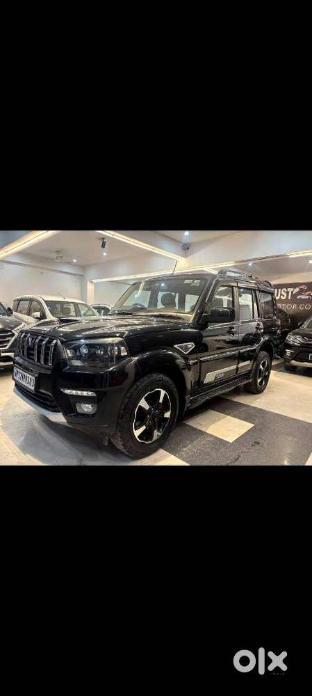 Mahindra Scorpio Classic 2.2 S 11 Mt 7 Str, 2023, Diesel
