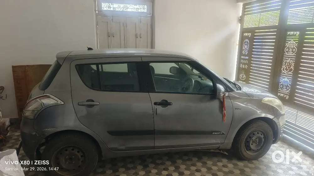 Maruti Suzuki Swift 2015 Petrol 100000 Km Driven