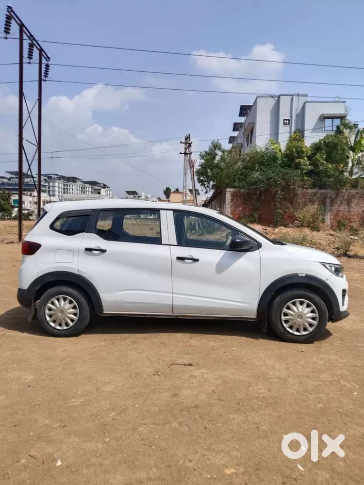 Renault Triber Rxl, 2021, Petrol