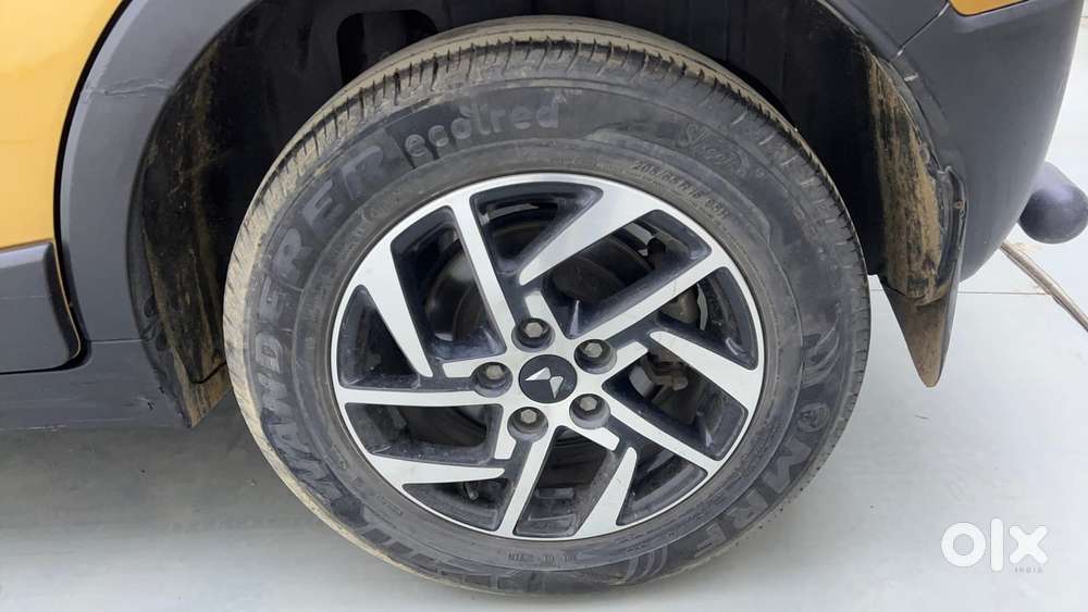 Mahindra Xuv300 W8 Amt Optional Diesel, 2023, Petrol