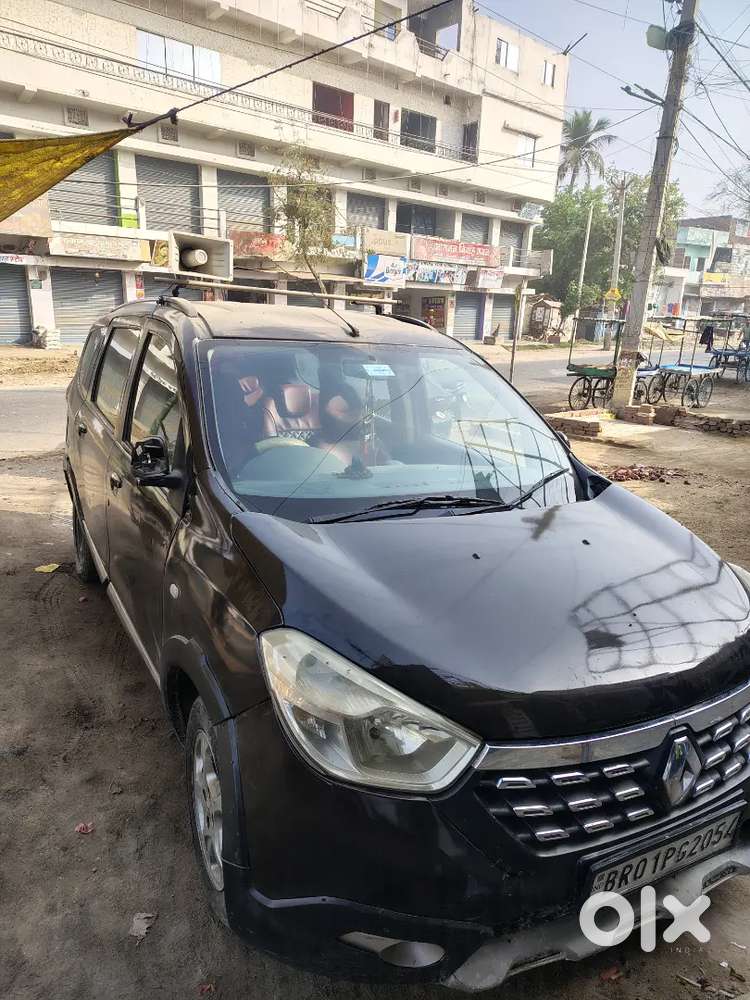 Renault Lodgy Top Condition - 7 Seater - Urgent Sell