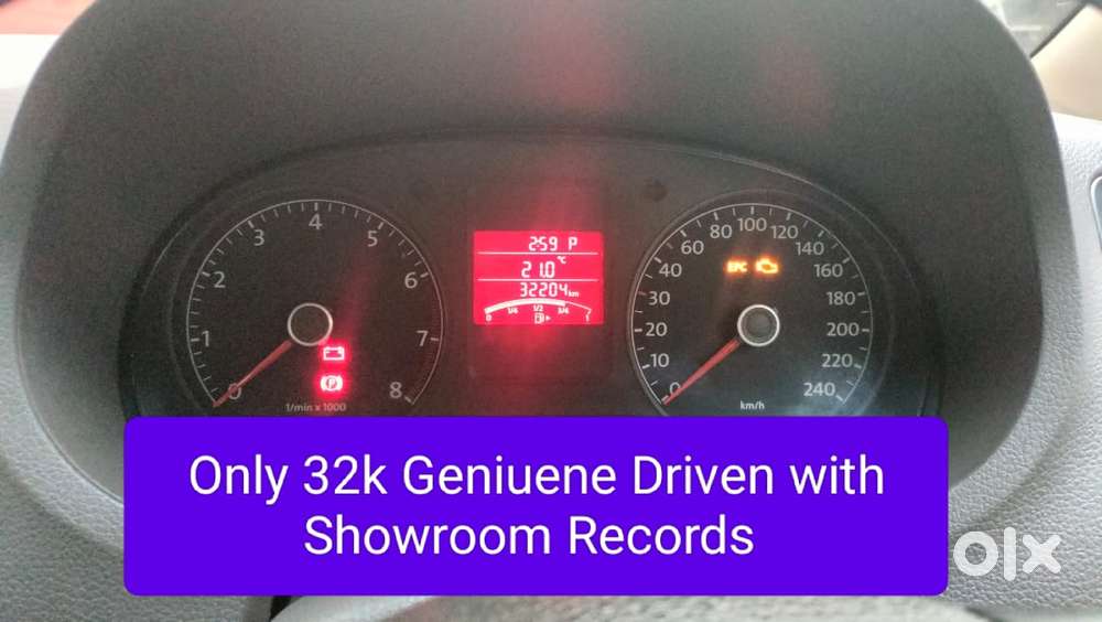 Volkswagen Vento 1.2 Tsi Highline Plus At, 2014, Petrol