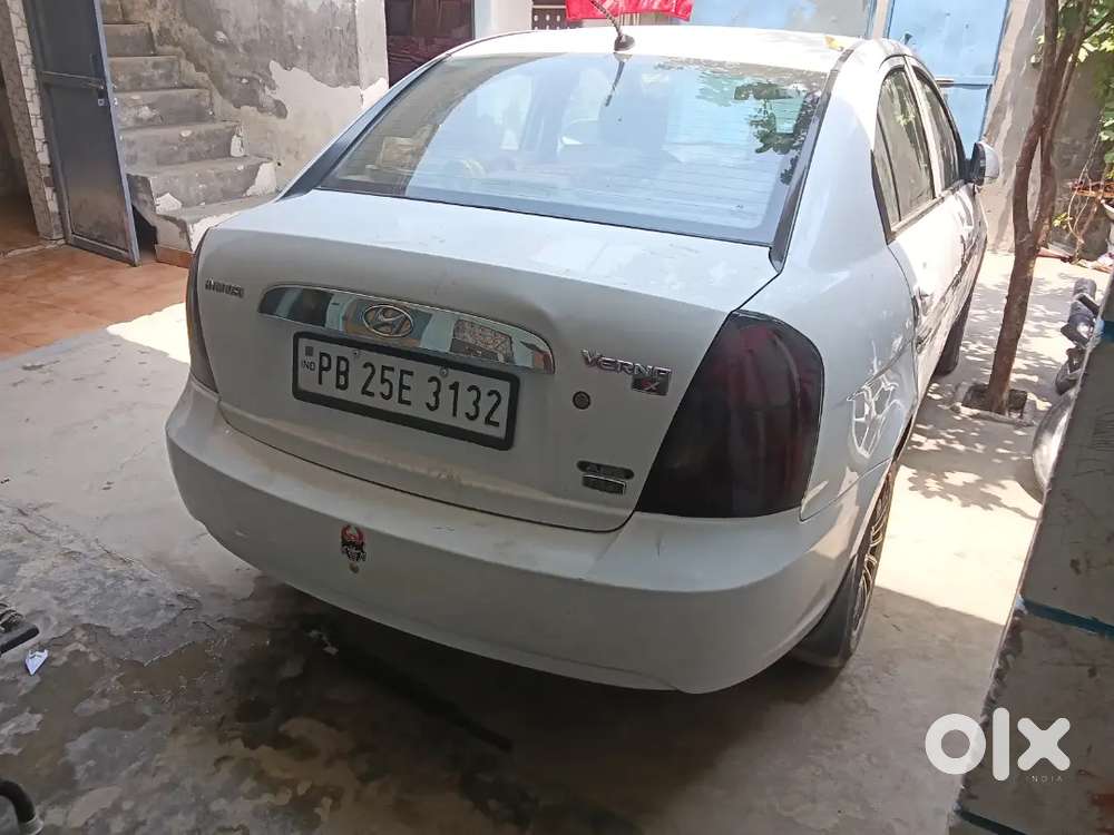 Hyundai Verna 2010 Diesel 99500 Km Driven