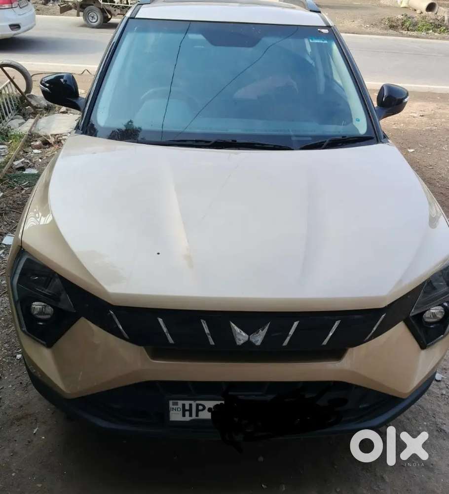 Mahindra Xuv 3xo 2025 Petrol 3290 Km Driven