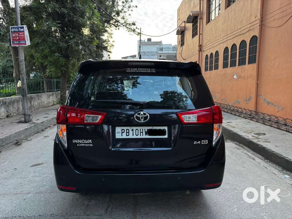 Toyota Innova Crysta 2.4 G Mt 7 Str, 2022, Diesel