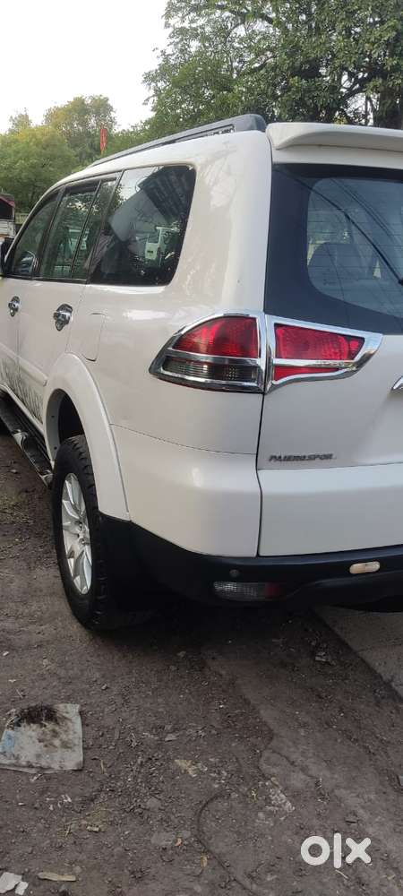 Mitsubishi Pajero Sport 2.5 Automatic, 2015, Diesel