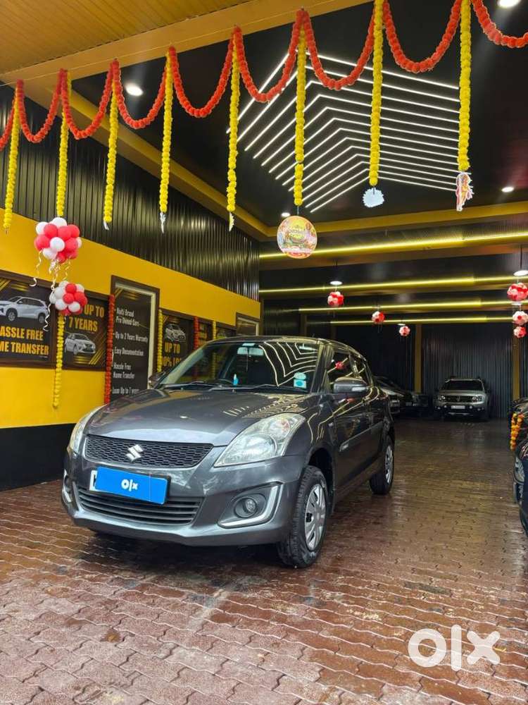 Maruti Suzuki Swift Vxi + Manual, 2017, Petrol