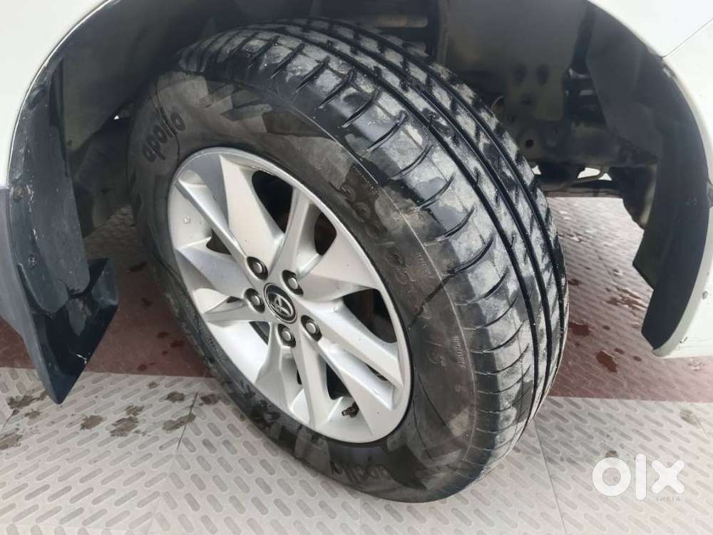 Toyota Innova Crysta 2.4 G Mt, 2017, Diesel