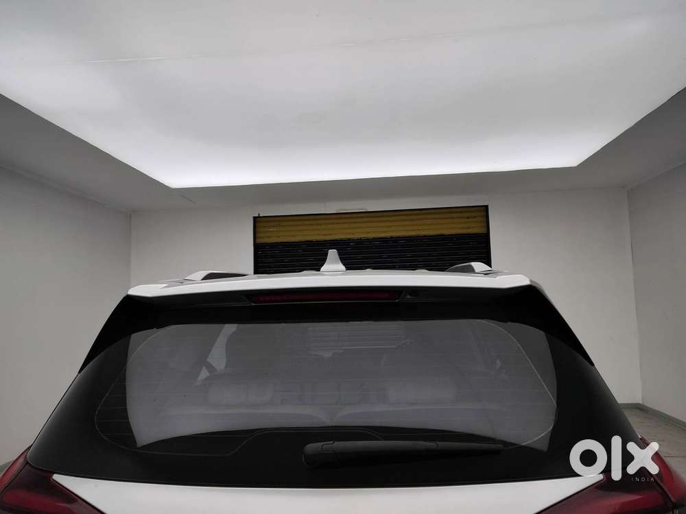 Mahindra Xuv700 2.0 Ax 7 Petrol At Luxury Pack Str, 2023, Petrol